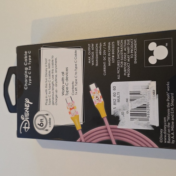 Disney Winnie The Pooh Charging Cable USB-C to USB-C - Picture 2 of 4